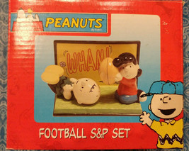 Vintage Peanuts Salt &amp; Pepper S&amp;P Set Charlie Brown Lucy W/ Football NIB  Snoopy - £15.20 GBP