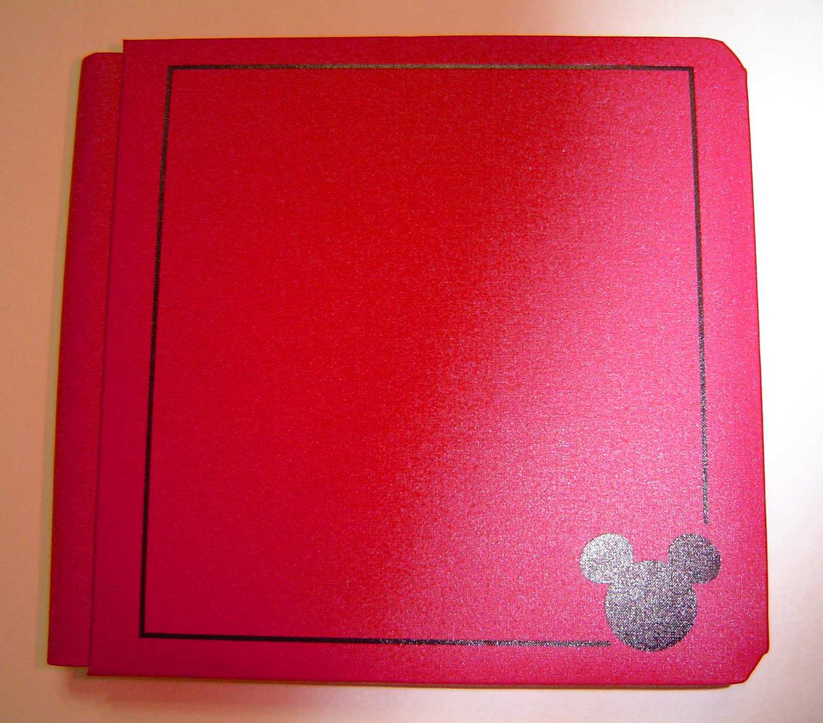 Disney Photo Album Memories 8.5 x 8.5 Post Scrapbook 40 Pockets 4x6 Pictures