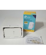 TP-Link RE230 AC750 Wireless Dual Band WiFi Range Extender, Repeater, Bo... - $26.06 CAD