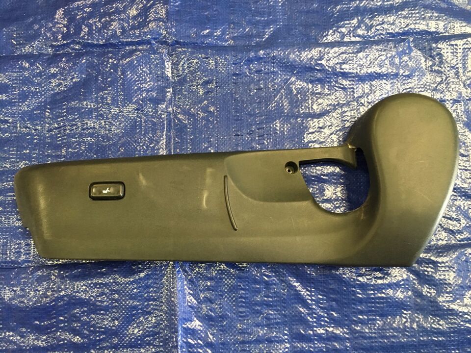 2012-2015 TOYOTA PRIUS V LEFT FRONT DRIVER SEAT SIDE TRIM COVER SLIDER G... - $13.08