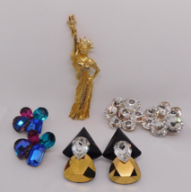 WENDY GELL Vintage Lot of 3 Sets Earrings &amp; Gold Tone Statute of Liberty... - £117.64 GBP