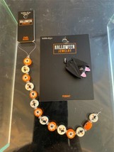 Lot Of 2 Items Of Halloween Costume Jewelry New W/ Tags Bracelet &amp; Pendent - $149.08 MXN