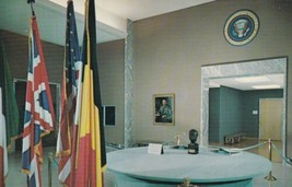 Independence MO Harry S Truman Library United Nations Table Postcard D20 - £2.35 GBP