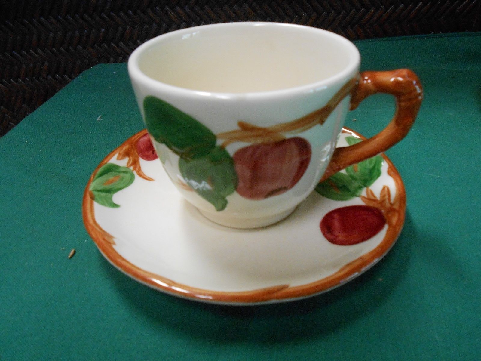 Great FRANCISCAN "Apple" ...ONE.. CUP & SAUCER - $3.87