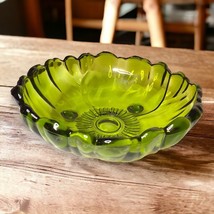 Indiana Glass Co Vintage Avocado Green Scalloped Sunflower MCM Footed Fruit Bowl - £14.15 GBP