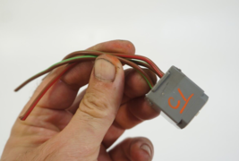 2010-2015 jaguar  XK 5.0l x150 front fuse box plug connector pig tail C1 - $24.87