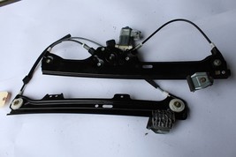 04-10 BMW E60 FRONT RIGHT WINDOW REGULATOR W/ MOTOR C1031 image 4