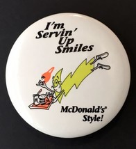 Vtg McDonalds Style I&#39;m Servin&#39; Up Smiles Button Pin 2.5&quot; Flying Lightni... - $8.00