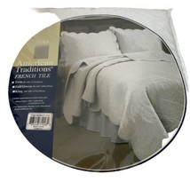 American Traditions French Tile White Twin Quilt Coverlet 86&quot;X68&quot; - $24.42