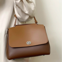 Flap Bag in Leather - £135.36 GBP