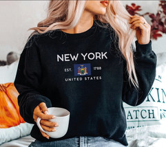 New York Flag Sweatshirt, New York NY Women Travel Souvenir, Unisex Trendy Overs - £35.55 GBP