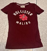 Y2K Women's Hollister Malibu fitted baby T floral burgundy size XS - $24.99