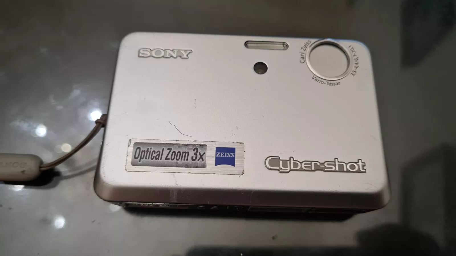 Sony Cybershot DSC-T3 Digital Camera - £11.49 GBP