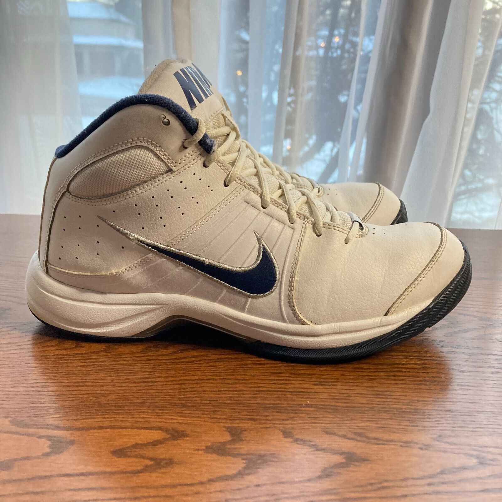 Nike The Overplay VI Mens 8.5 Sneaker 2011 and 18 similar items