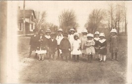 RPPC Group of Young Children Millinery Hats Cloche Bonnets Newsboys Post... - £10.18 GBP