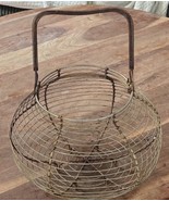 Vtg. 12&quot; Metal Wire Egg Basket Footed Fixed Handle Primitive Farmhouse P... - $27.42 CAD