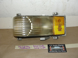 Oem 75 Cadillac Fleetwood Left Driver Side Turn Signal Park Corner Light Lens - £38.88 GBP