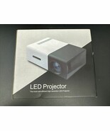 Mini Projectror Q1 - $54.22 CAD