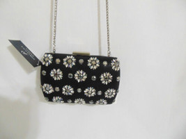 Adrianna Papell Small Vail Clutch CP212 $114 - $40.54