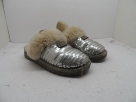 UGG Australia 1005766K  Dazzle Sequin Slippers Silver Youth Size 1M - $21.37
