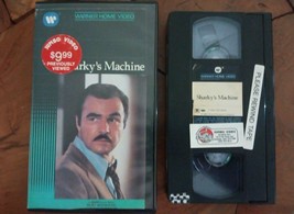 Sharky&#39;s Machine Burt Reynolds VHS Warner Bros. Clamshell - $20.00
