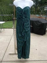 Nwt City Chic Luxe Gorgeous Green Sequin Gown S/16 - £76.66 GBP