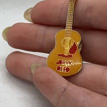 Vintage Jerry Reed Guitar Shaped Musician Enamel Pin Badge - $215.66 MXN