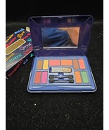 Vintage 1993 AVON International Colors Eyeshadow &amp; Blushes Makeup Cosmet... - $358.13 MXN