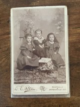 Vintage Cabinet Card. 3 Girls by DE Pelton in Kemptville &amp; Merrickville, Ontario - £13.29 GBP