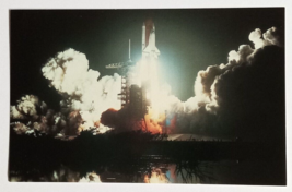Kennedy Space Center Space Shuttle Challenger Night Launch NASA FL UNP Postcard - £6.24 GBP
