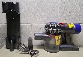 Dyson V8 Animal+ Cordless Vacuum Body and 6-Cell Battery Pack WORKS With... - $189.89