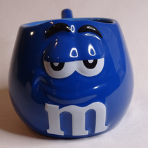 Vintage M &amp;M&#39;s World Blue 3D Mug 1997 16oz Candy Coffee Cup Mug Collectible Nuts - £8.40 GBP
