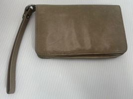 Hobo Wristlet Beige Tan Leather Wallet Snap Closure Very Nice Condition - £25.92 GBP