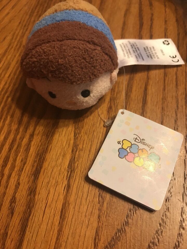 Disney Tsum Tsum FAC 050458-17196 Ships N 24h - $10.00