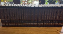 World Book Encyclopedia Set 1981 22 Volume Set Plus 2 Yearbook 1982 And 1983 - £91.92 GBP