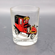 VTG Shot Glass depicting a France Taxi Renault 1907 car. - $92.91 MXN