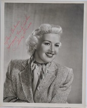 Betty Grable Signed Autographed Photo - PIN-UP Girl w/COA - £327.76 GBP