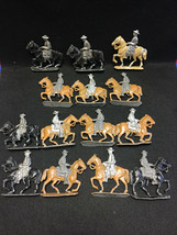 Vtg Toy Soldiers Cast Lead Flats American Military Army Navy Men on Horses 14 - £39.50 GBP