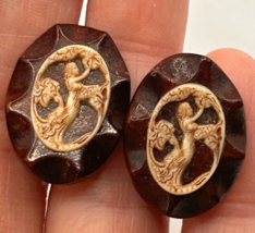 vintage cameo goddess mother earth clip on redwood? earrings - £19.98 GBP