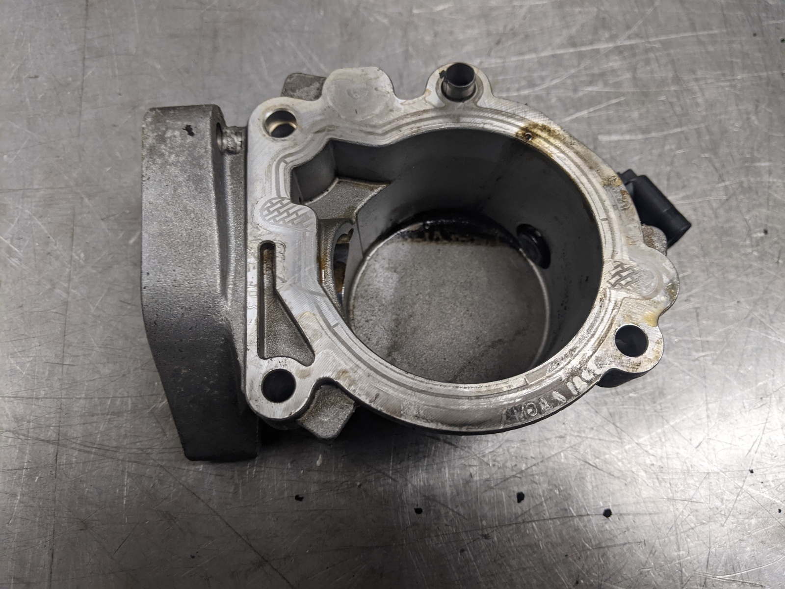 Camshaft Position Sensor Housing For 09-11 Audi Q5  3.2 06E103535A - $34.60