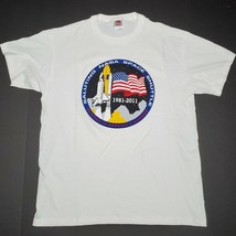 NASA Space Shuttle T-Shirt 1981-2011 Graphics USA White Size Large - $9.88