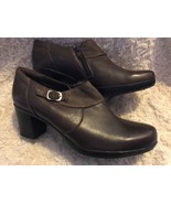 Clarks Women&#39;s Brown Leather Ankle Boots Side Zipper 8 - $47.00 CAD