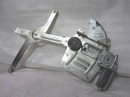 OEM 1994-2005 GMC Jimmy Left Driver&#39;s Side Front Window Regulator W/ Power Motor - £43.51 GBP