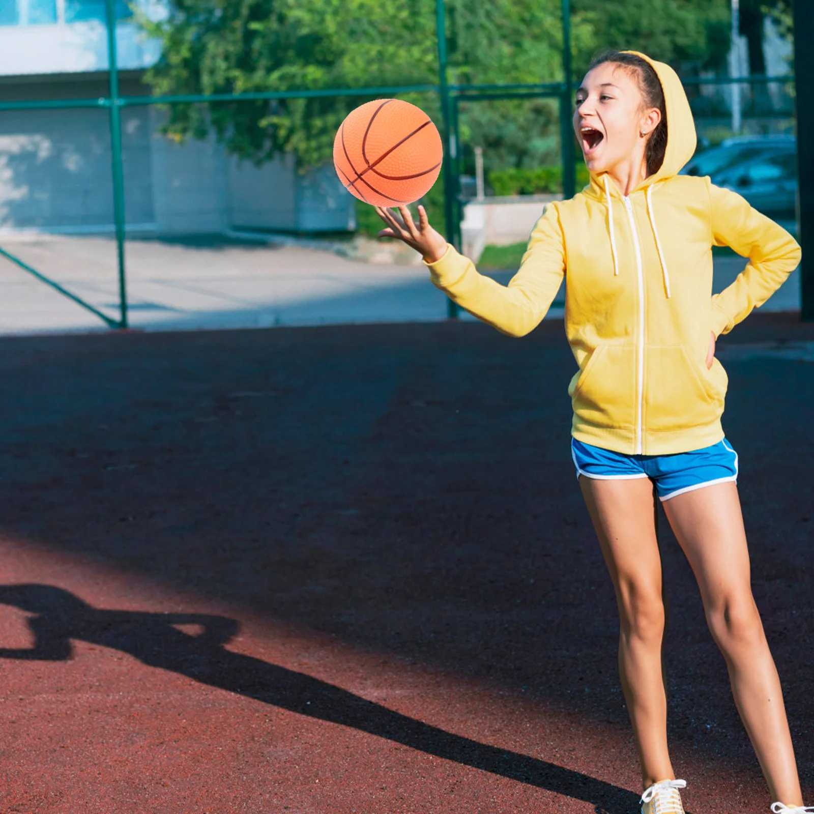 Basketball, 3 of 4inch Rubber Basketball Set Basketball With Pump for Swimming - £10.23 GBP