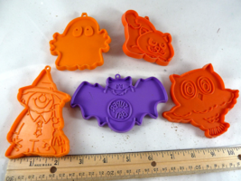 Vintage Halloween Cookie Cutters Bat Cat Witch pwl Ghost Fall Autumn - £10.94 GBP