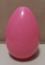 Big Easter Egg 5 1/2&quot; x 3 3/4&quot; Snap Together Pink Treat Container Med NI... - $2.49