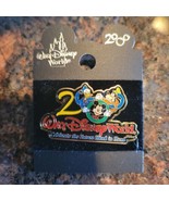 WALT DISNEY WORLD 2000 LAPEL PIN &quot;CELEBRATE THE FUTURE HAND IN HAND&quot; - £11.34 GBP