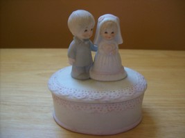 Lefton China 1983 Wedding Figurine Trinket Box - $15.00