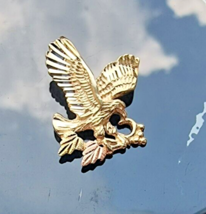 Black Hills 10K Yellow Gold Eagle Pendant - £111.13 GBP