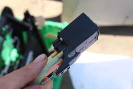 2004-07 BMW 530i 5 SERIES FRONT SEAT LUMBAR SUPPORT PUMP BAG R3307 image 3